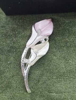 Premier Designs Pink and Cream Calla Lily Brooch
